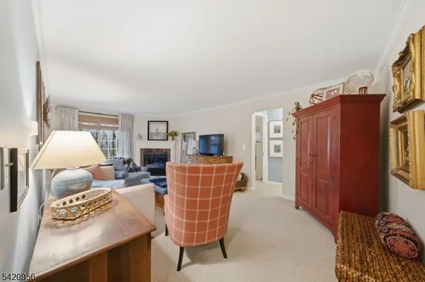 36 Countryside Dr, Bernards Twp., NJ 07920