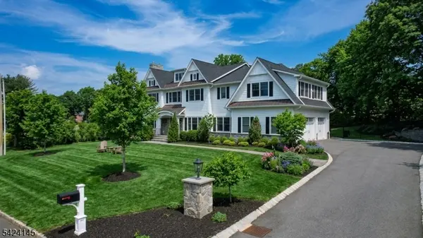 85 May Dr, Chatham Twp., NJ 07928