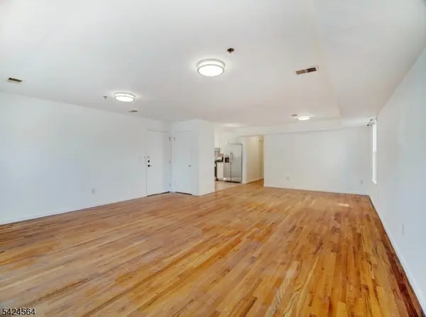 54-56 Bragaw Ave, Newark City, NJ 07112