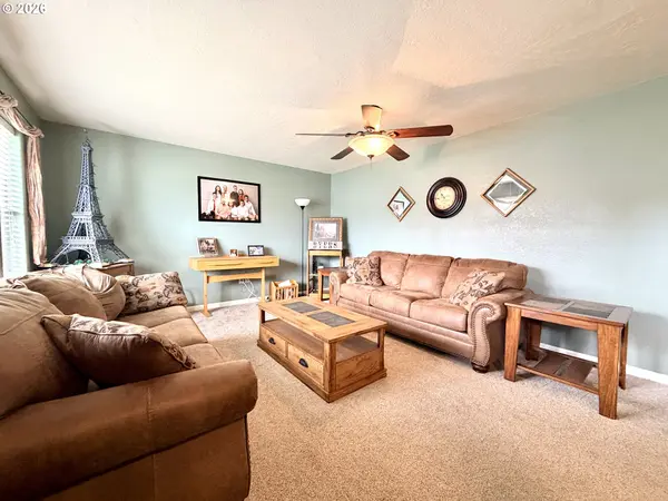 1561 MISTY DR, Hermiston, OR 97838