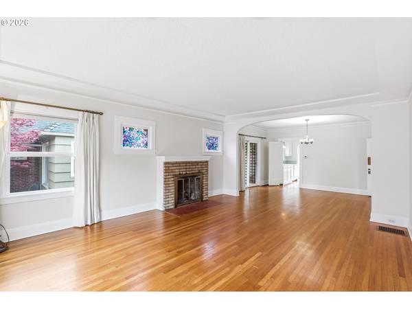 3366 NE OREGON ST, Portland, OR 97232