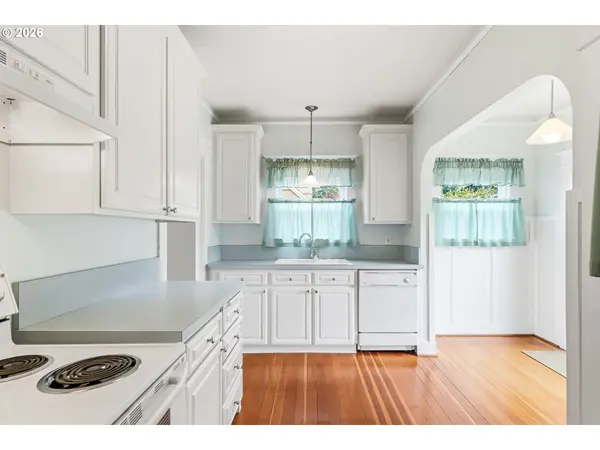 3366 NE OREGON ST, Portland, OR 97232