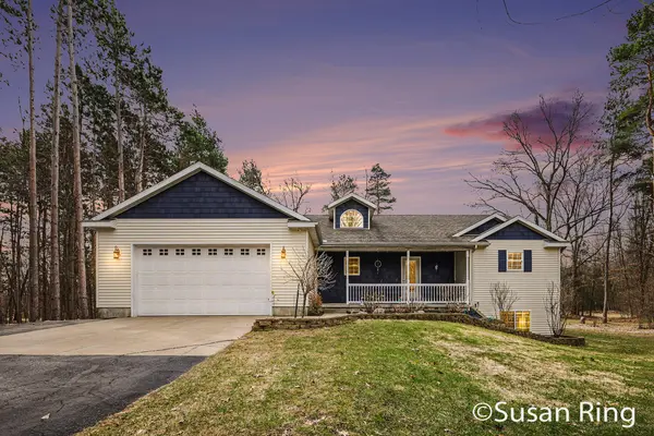 1004 Tibalew DR NW, Algoma Twp, MI 49345