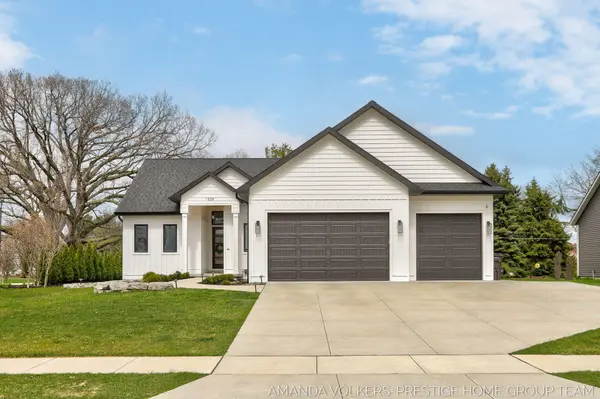 1509 Ponstein DR, Georgetown Twp, MI 49426