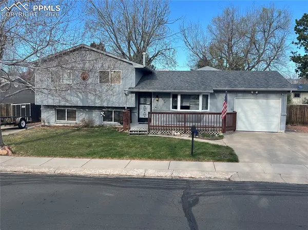 2826 Shady DR, Colorado Springs, CO 80918