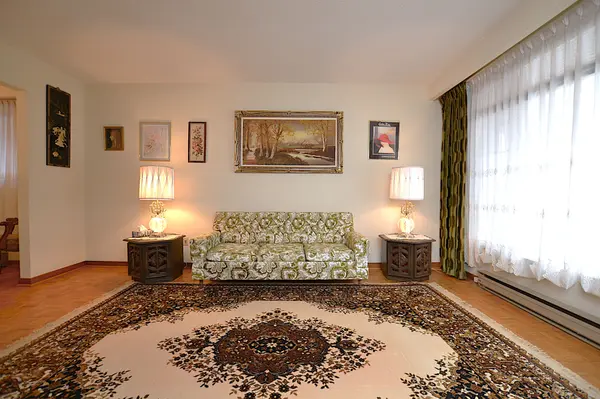 564 Christie ST, Toronto C02, ON M6G 3E2