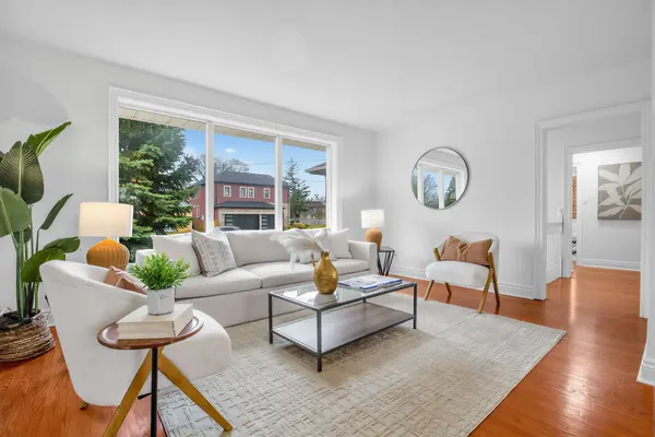 144 Waterloo AVE, Toronto C06, ON M3H 3Y8