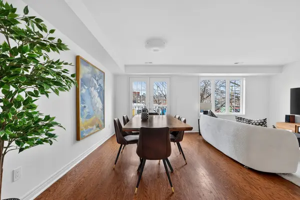 130 Strachan AVE #3, Toronto C01, ON M6J 3S9