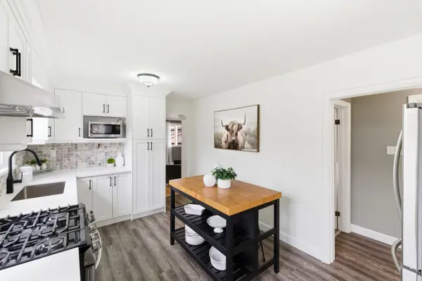 347 Nipigon ST, Oshawa, ON L1J 4P1