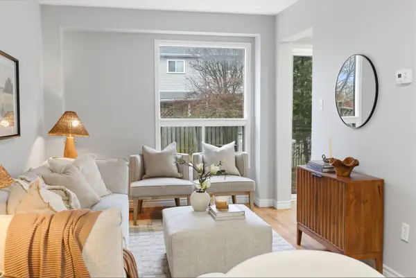 37 Moulton CT, Clarington, ON L1E 2W4