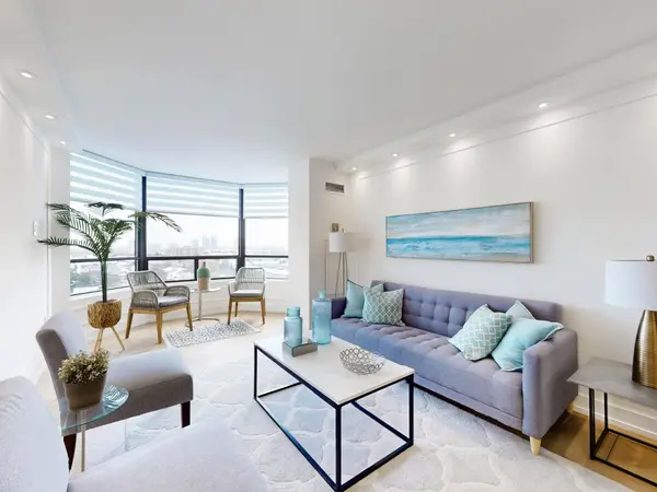 7440 Bathurst ST #1009, Vaughan, ON L4J 7K8