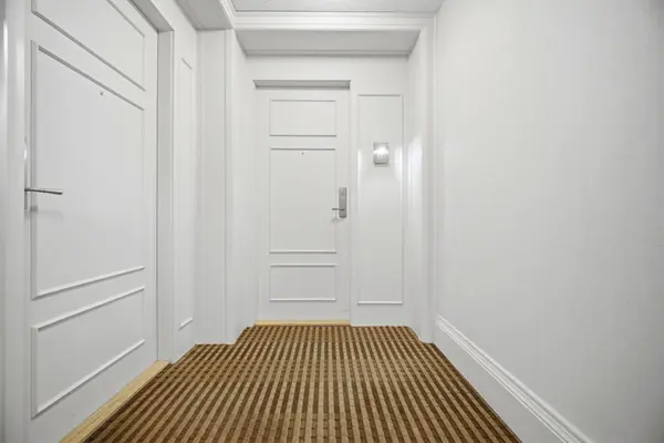 330 Red Maple RD #411, Richmond Hill, ON L4C 0T6