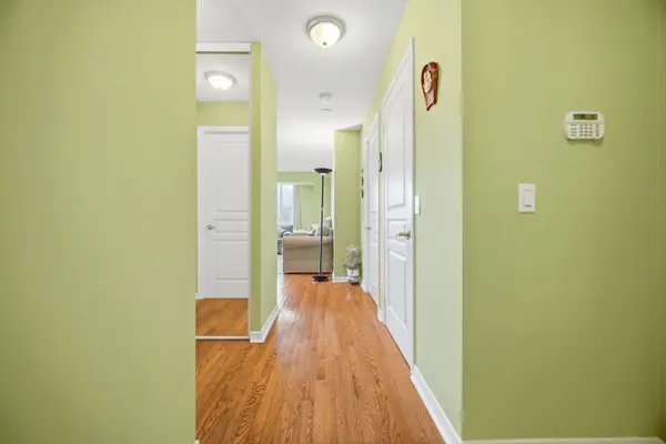 330 Red Maple RD #411, Richmond Hill, ON L4C 0T6