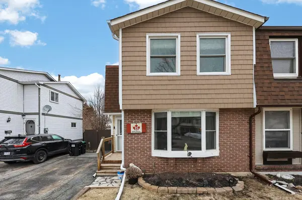 15 Wilde PL, Barrie, ON L4N 4W6