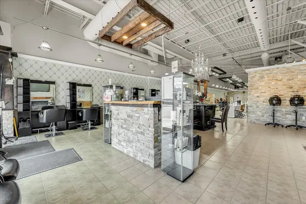 347 Bayfield ST, Barrie, ON L4M 3C3