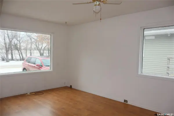 315 7th AVENUE E, Assiniboia, SK S0H 0B0