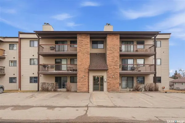 385 Kingsmere BOULEVARD #102, Saskatoon, SK S7J 4J6