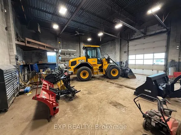 1261 Britannia RD E, Mississauga, ON L4W 1C7