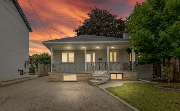 37 Brome RD, Toronto W04, ON M6L 1T5