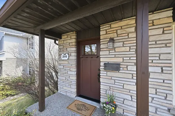 2648 Cavendish DR, Burlington, ON L7P 3V7