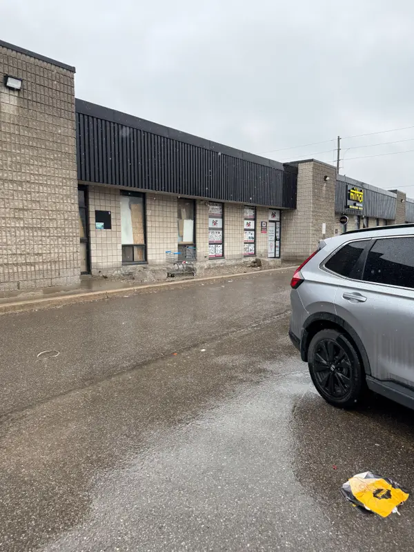 173 Glidden RD #6, Brampton, ON L6W 3L9