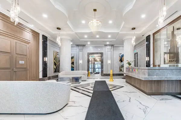 30 Elm ST #3802, Mississauga, ON L5B 0N6