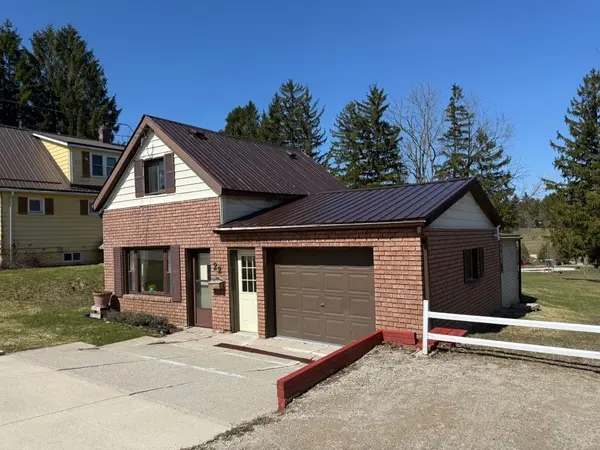 22 McGivern ST, Brockton, ON N0G 2V0