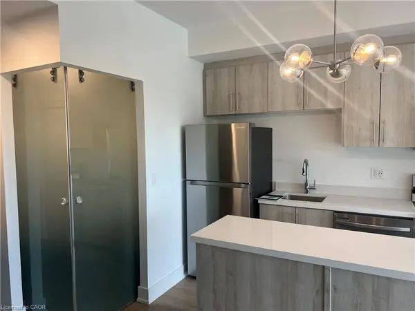 575 CONKLIN RD #324, Brantford, ON N3T 0Y2