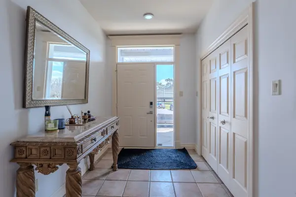 959 BOOK RD, Hamilton, ON L9G 3L1