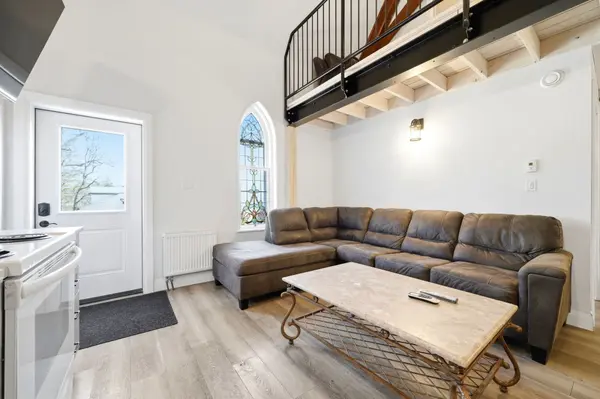 20 Mill ST E, Perth East, ON N0K 1M0