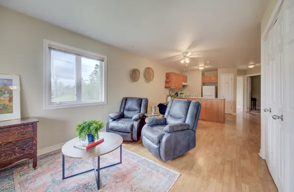 302 Park ST W #1, West Grey, ON N0G 1R0