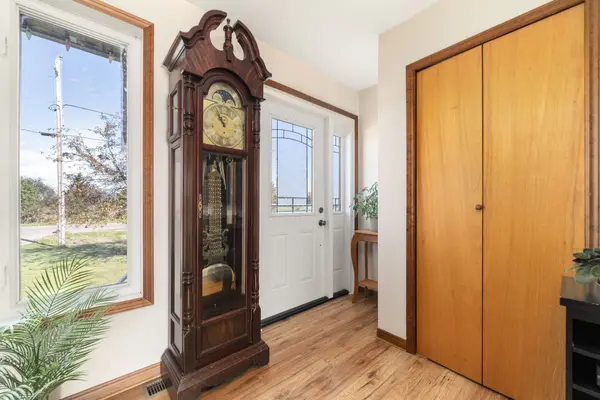 198 Welbanks RD, Prince Edward County, ON K0K 1P0