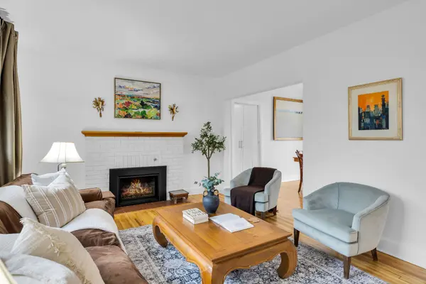 229 Greensway AVE, Vanier And Kingsview Park, ON K1L 7V3