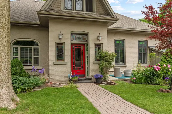 26 DALY AVE, Stratford, ON N5A 1B8