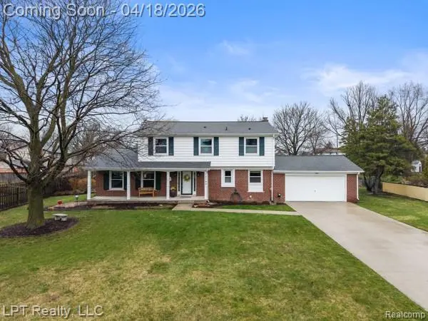 12793 Joseph DR, Grand Blanc, MI 48439