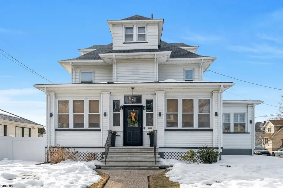 214 Trenton Ave, Clifton City, NJ 07011
