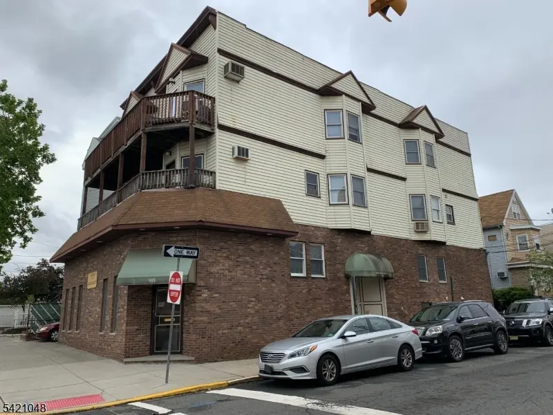 116 W 19Th St #1A, Bayonne City, NJ 07002