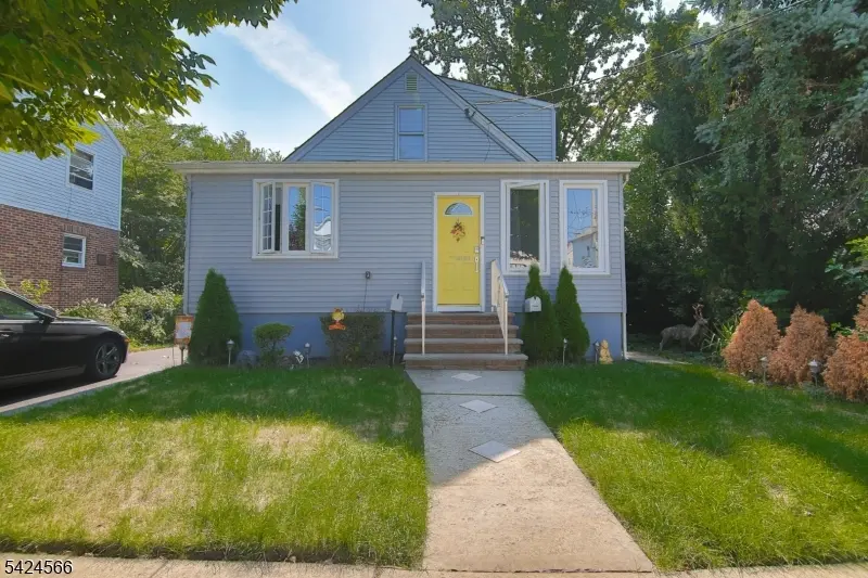 433 Ainsworth St, Linden City, NJ 07036