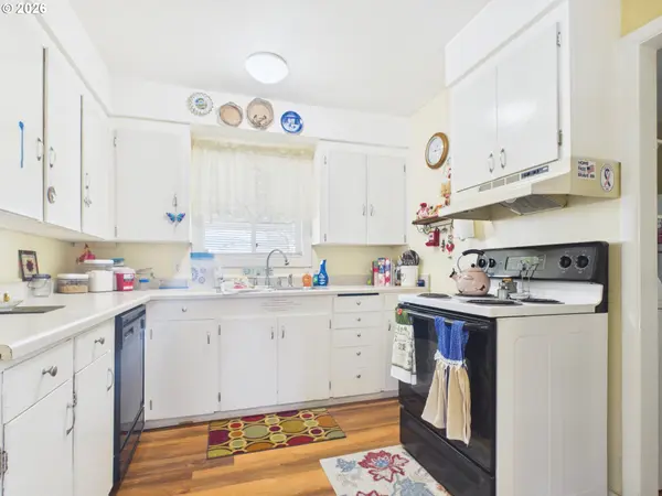 82045 LIND RD, Umatilla, OR 97882