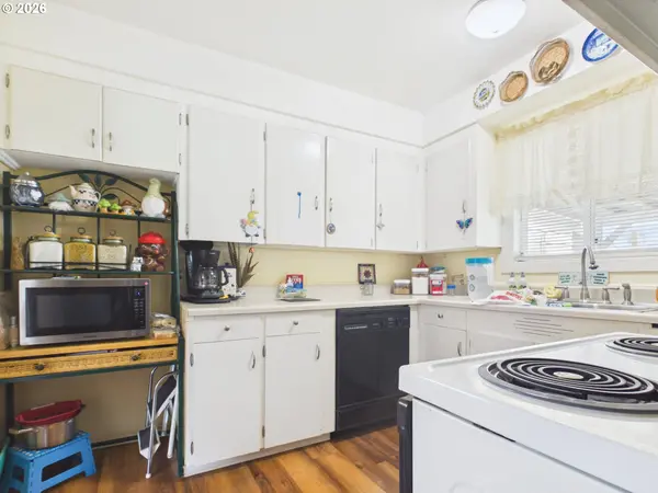 82045 LIND RD, Umatilla, OR 97882