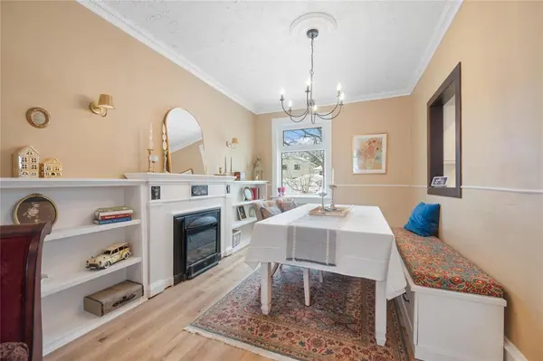 984 Jessie AVE, Winnipeg, MB R3M 1B1