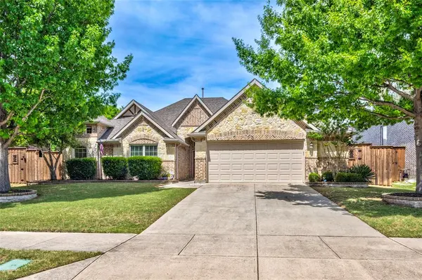 9748 Crown Ridge Drive, Frisco, TX 75035