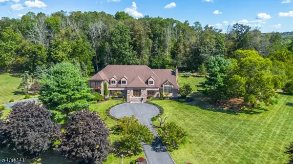 10 Sunny Ln, Green Twp., NJ 07821