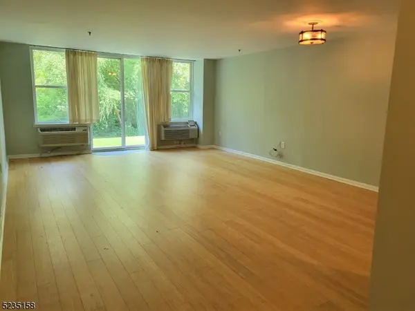 300 Main St Unit 113 #113, Little Falls Twp., NJ 07424