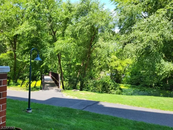 300 Main St Unit 113 #113, Little Falls Twp., NJ 07424