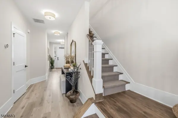 24 Aspen Dr, Cedar Grove Twp., NJ 07009