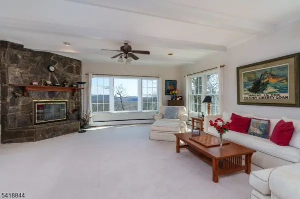 758 Ridge Road Ter, Kinnelon Boro, NJ 07405