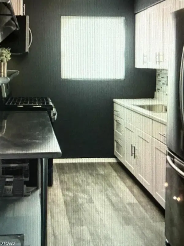 401 Highway 22 #8D, North Plainfield Boro, NJ 07060