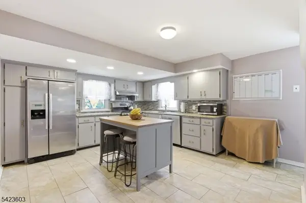 201 Floyd St, Belleville Twp., NJ 07109