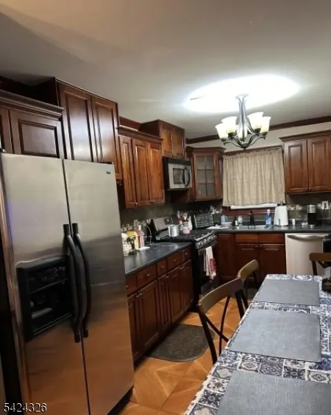 118 Inslee Pl, Elizabeth City, NJ 07206